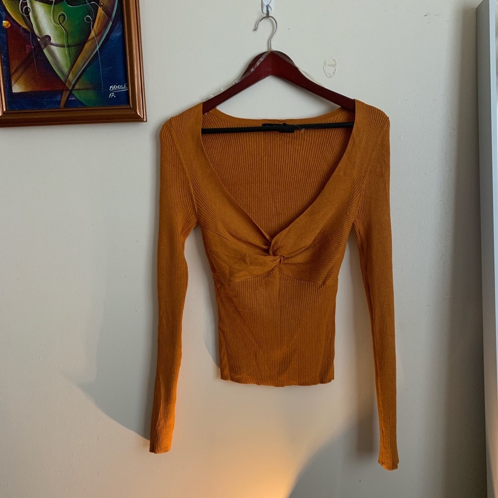 V Neck sweatshirt